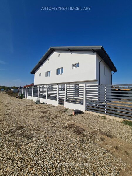 Berceni, Vidra/ Complexul Dealul Verde Casa-Vila tip Duplex